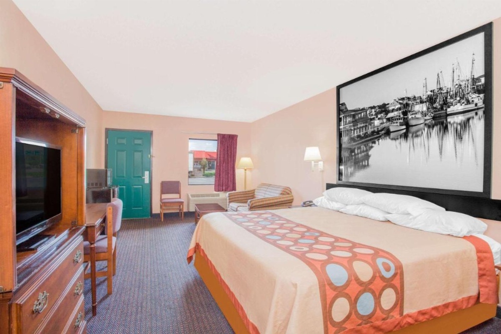 Super 8 by Wyndham Columbia Image 17