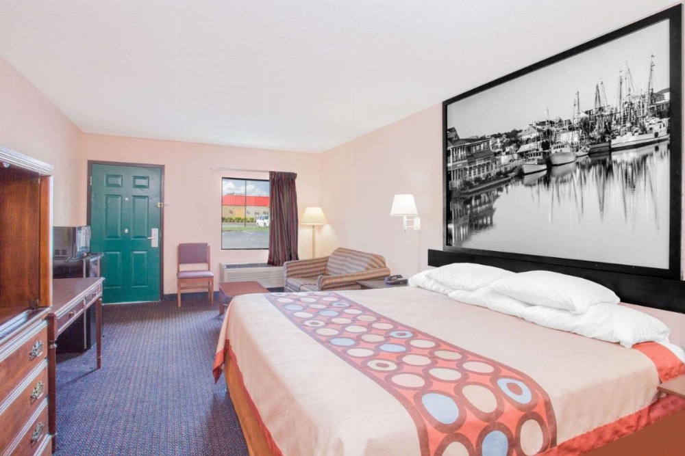 Super 8 by Wyndham Columbia Image 21