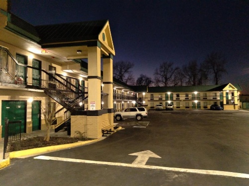Super 8 by Wyndham Columbia image 29